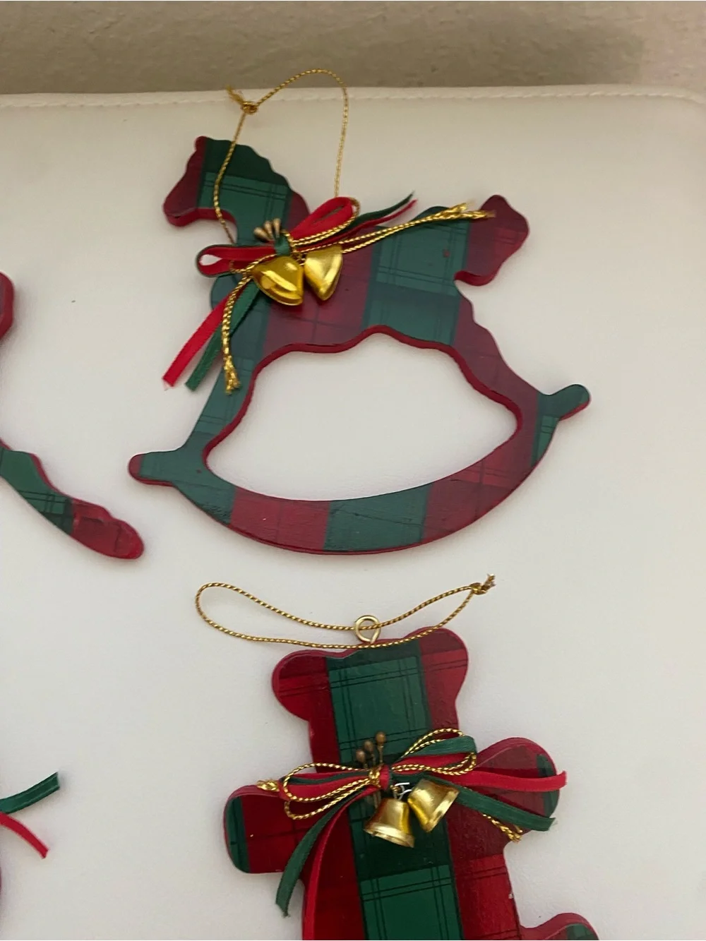 Vintage Wooden Christmas Ornaments Plaid Tartan Set of 4 Bear Reindeer Horse 4”H